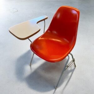 school₋chair₋herman₋miller